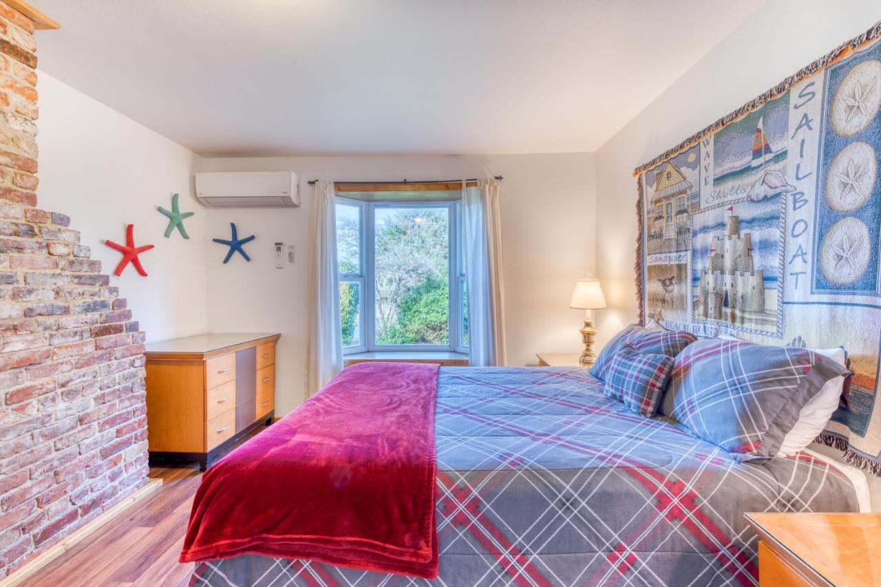 Hats House Coos Bay Esterno foto